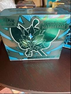 Twilight Masquerade Elite Trainer Box